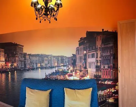 Tulipan Panzio Bed & Breakfast *