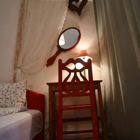 ベッド・アンド・ブレックファスト Tulipan Panzio ソルノク