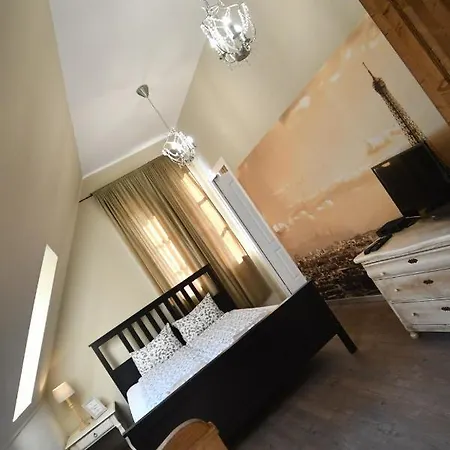 Tulipan Panzio ソルノク