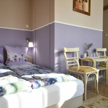 Tulipan Panzio ベッド・アンド・ブレックファスト *