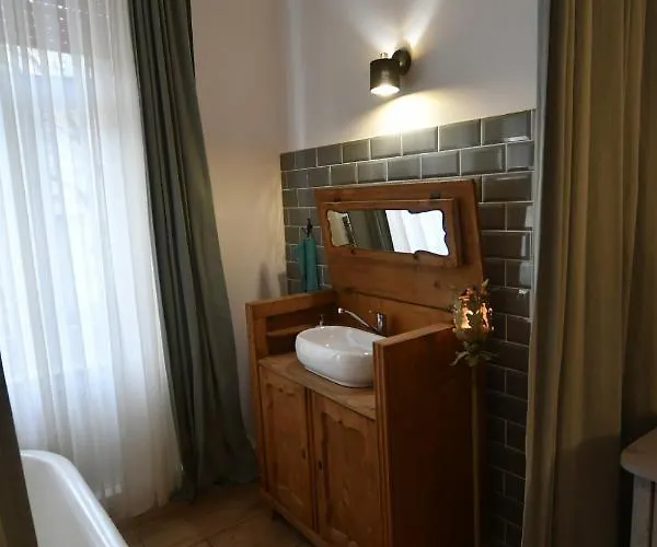 Bed and breakfast Tulipán Panzió