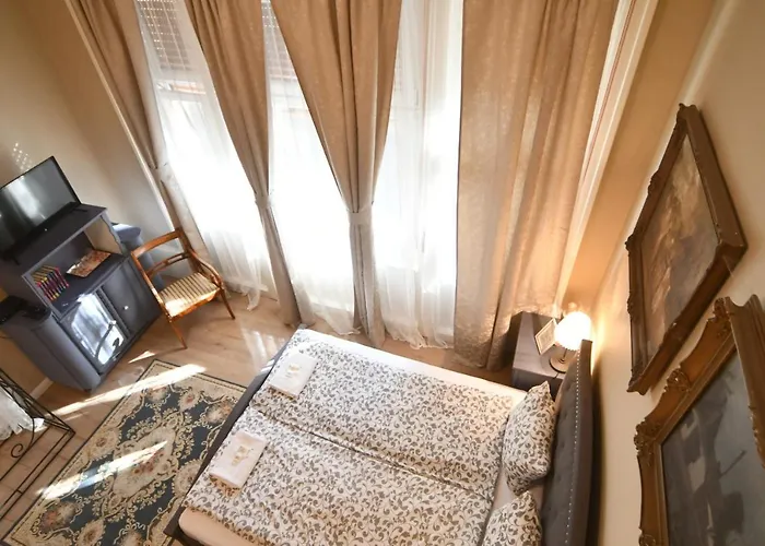 Tulipan Panzio Nocleg ze śniadaniem Szolnok