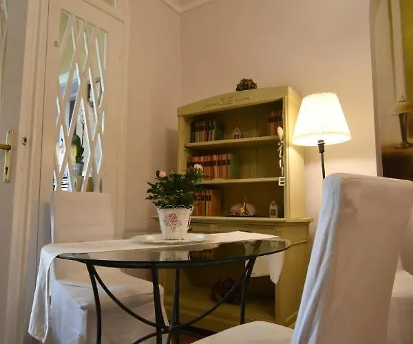 Tulipán Panzió Bed and breakfast