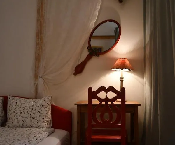 Tulipán Panzió Bed and breakfast